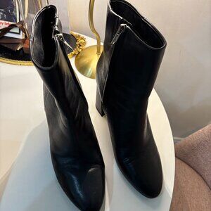 Sam Edelman Signature Collect-Donna Bootie